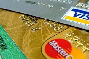 Кредитная карта Сбербанка Visa Gold или Mastercard — что выбрать?